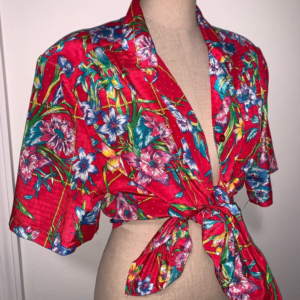 Vintage floral all over print blouse